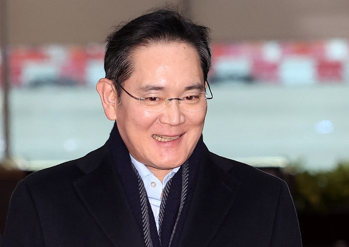 이재용 회장 주식재산 50조원 첫 돌파... 삼성家 합계 111조원