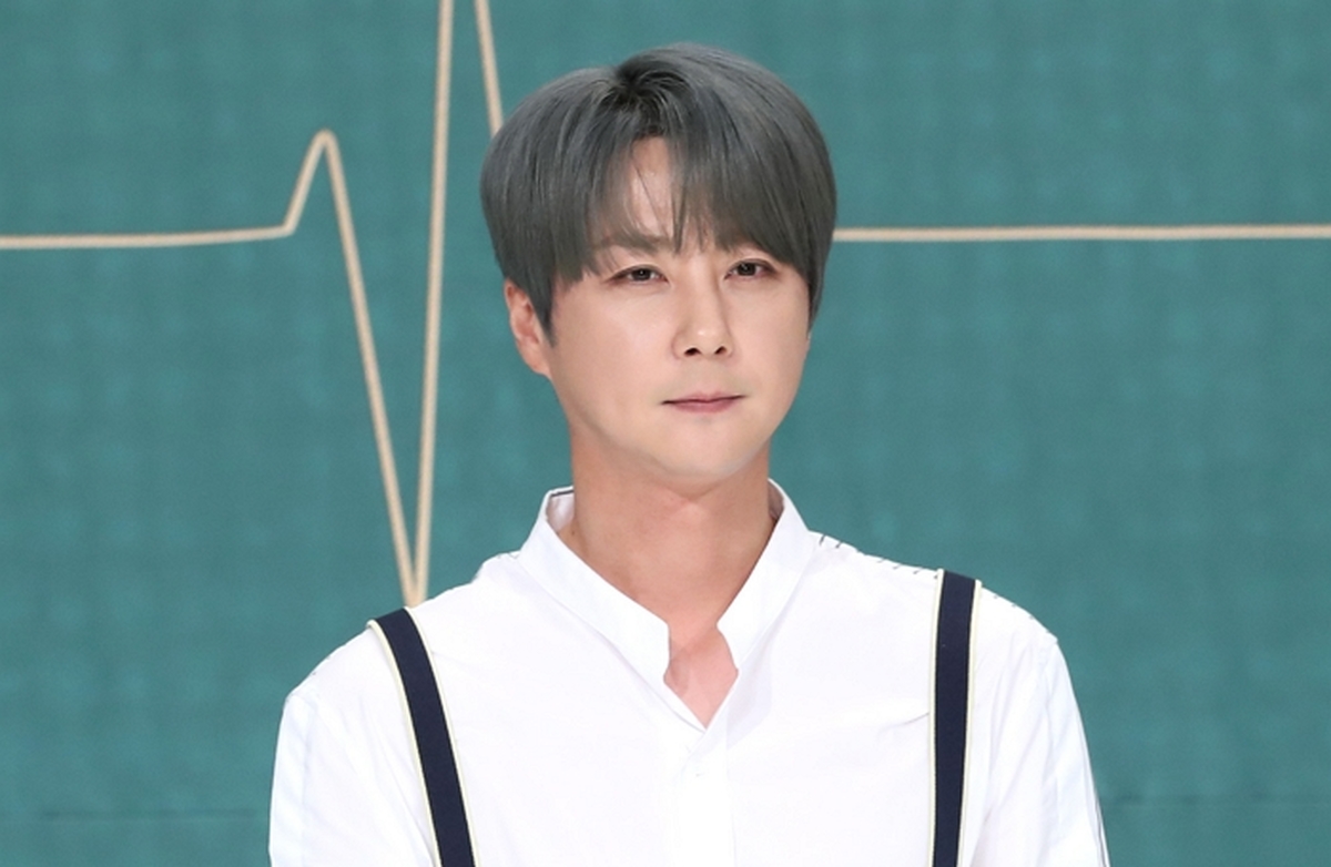 origin_신혜성신화의어린왕자.jpg