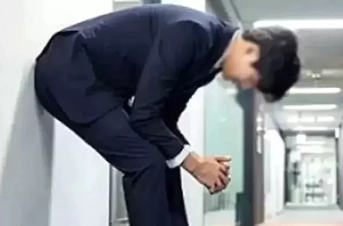 연봉 1500만원 높은 곳으로 이직하려던 직장인, 대표는 “배신자 ...