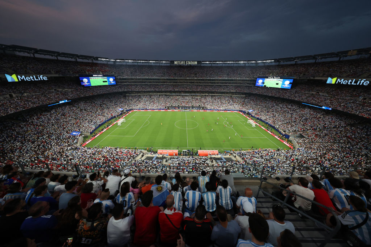 GettyImages-2161402748.jpg