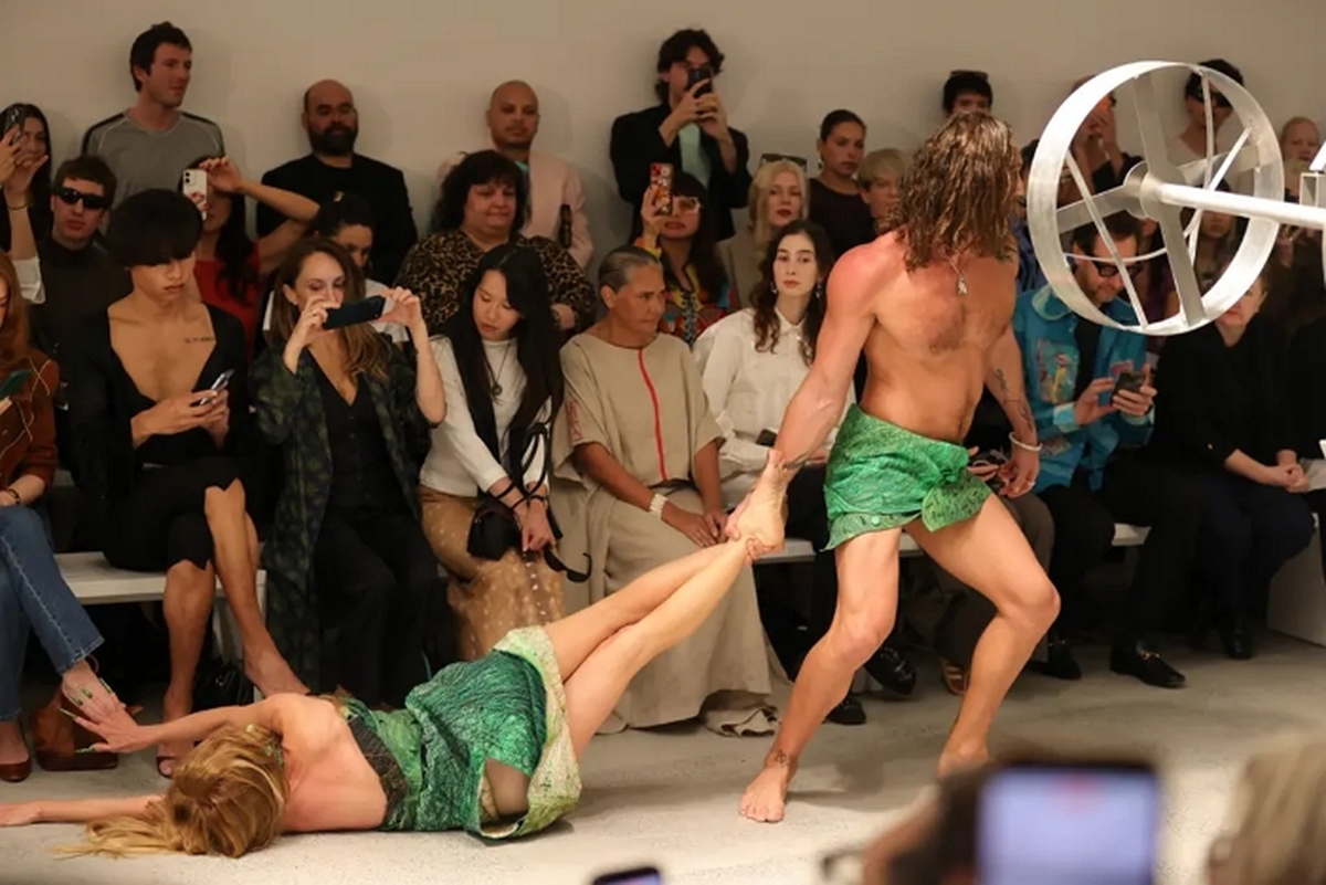 models-runway-iordanes-spyridon-gogos-127746535.jpg