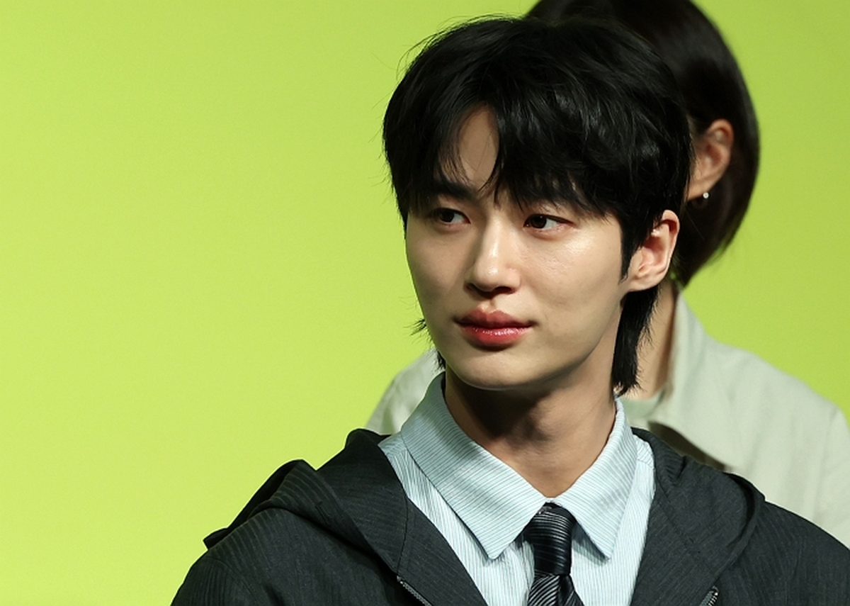 origin_변우석깊은눈빛.jpg