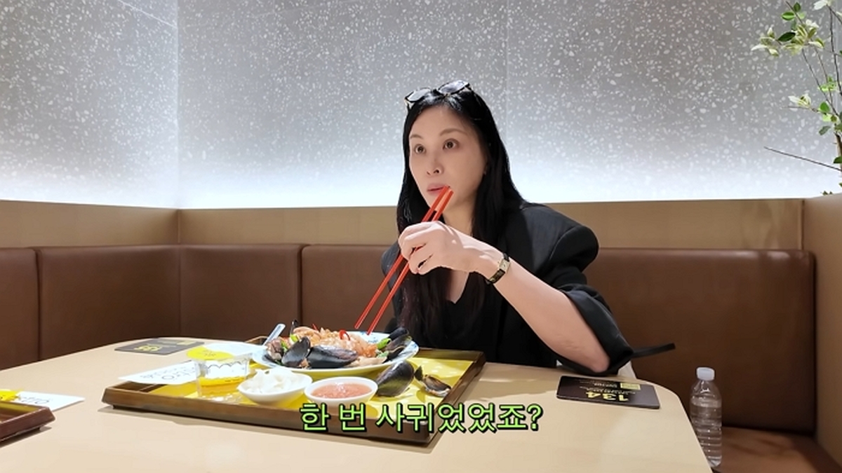 알고보니 2년 연애가 아니라 11년 연애 했다는 고소영 부부 역대급 결혼스토리 (+현대식품관 쇼핑) 17-24 screenshot.jpg