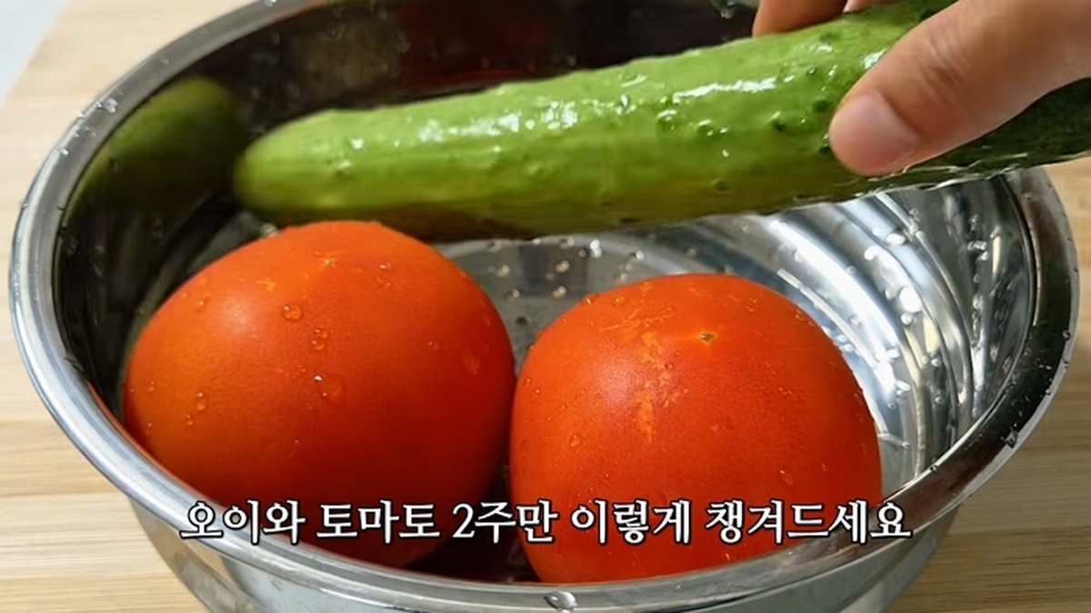 오이와 토마토는 이렇게 드세요!! 2주만 챙겨드셔도 염증은 줄어들고 뱃살이 쏙 빠져요 (ft, 지중해식 오이토마토 샐러드) 0-1 screenshot.jpg