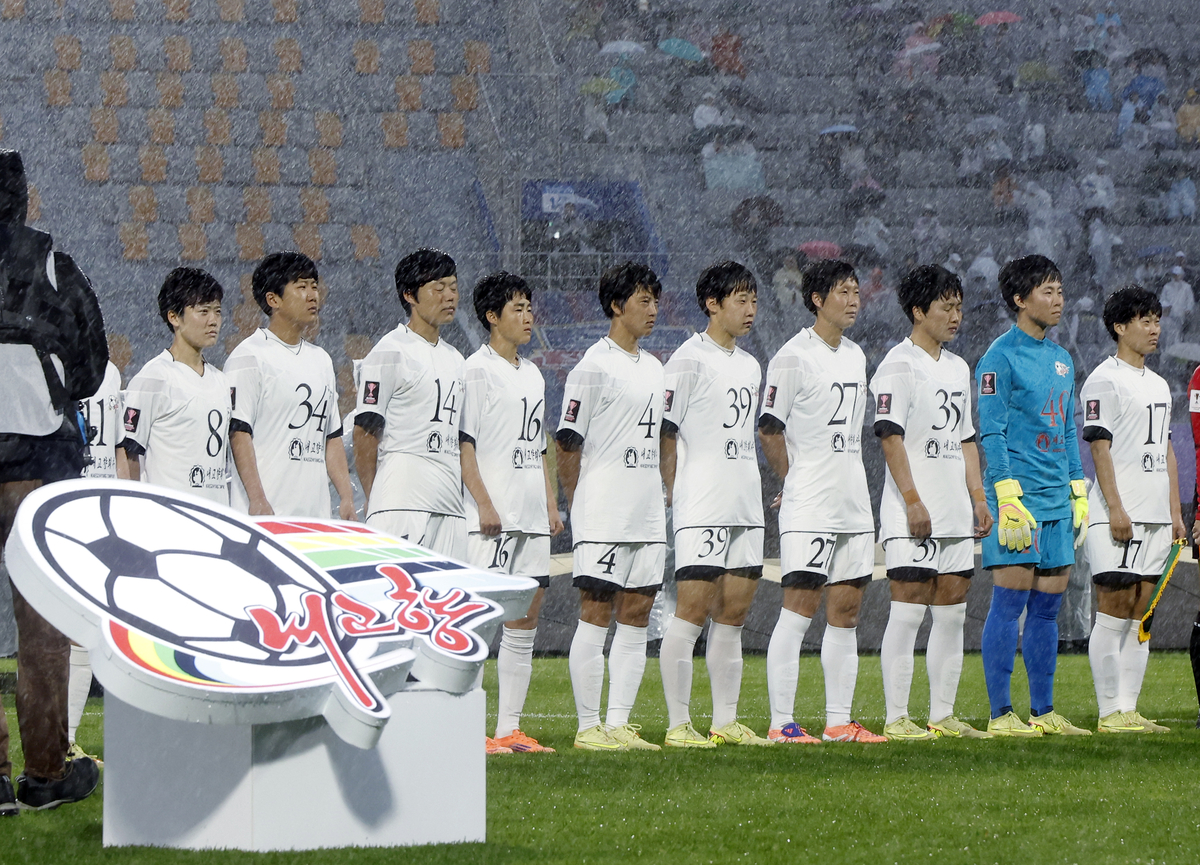 origin_수원과준결승에서만난北내고향여자축구단.jpg