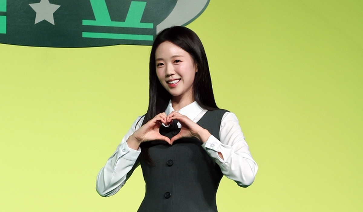 origin_지예은유재석캠프의홍일점.jpg