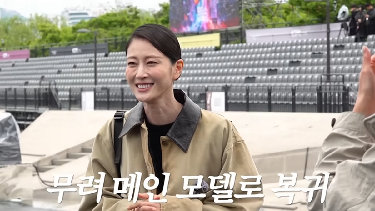 🔥신인시절 앙드레김에 찍혔던 이현이, 21년만에 메인 모델로 복귀✨ (앙드레김 패션쇼,한강 런웨이) 5-56 screenshot (1).jpg