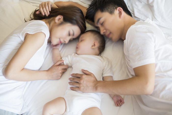 “애 없으면 일 더 해야 되나요?”... 직장 내 ‘육아 배려’ 둘러싼 갑론을박