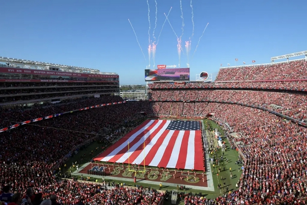 general-view-pregame-festivities-san-129403116.jpg