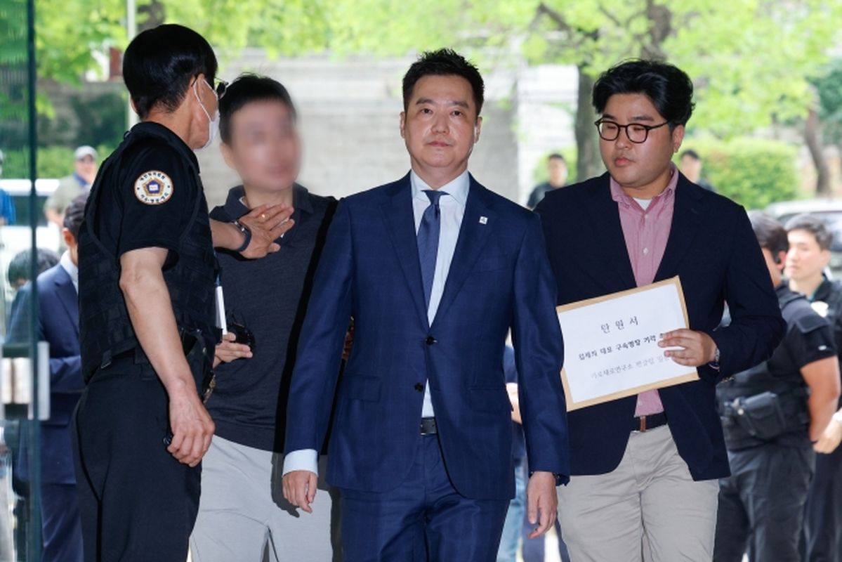 김수현 측 “가세연 채널, 영구 삭제해야”... 김건모·박수홍·쯔양 피해 입어