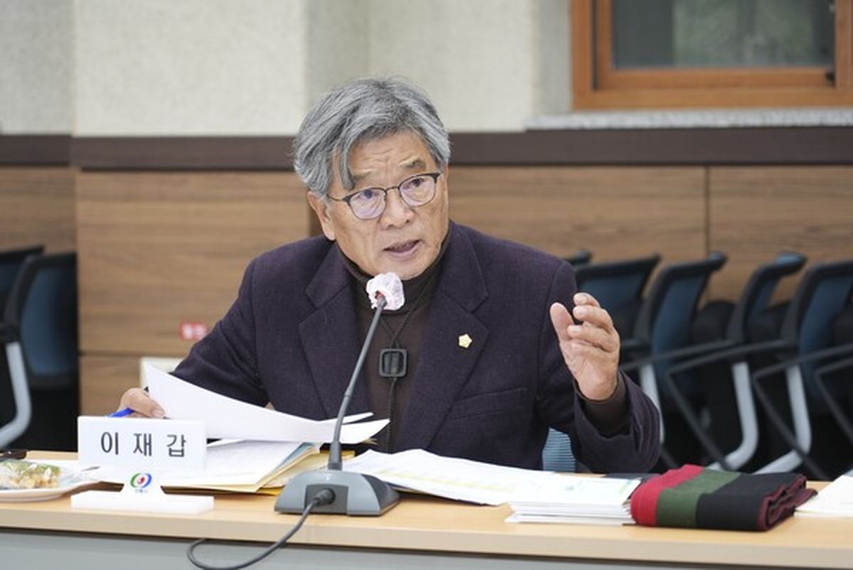 안동 이재갑 시의원, 국내 최초 기초의원 10선... 35년 주민 선택 이어졌다