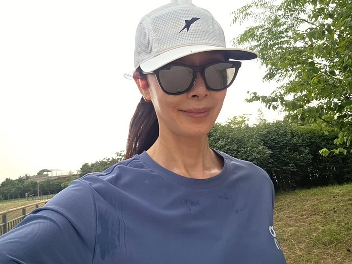 #running #6km #cloudy #아침러닝 #힘빠짐 이른아침부터열심히 공원정비로 땀흘리는 분들을 본다.뭐하나 그냥 이루어지는 법이 없는 세상..정성과 제정으로 만들.jpg