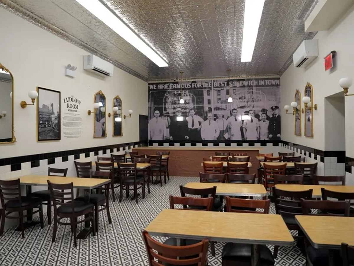 iconic-nyc-deli-unveils-long-129749944.jpg