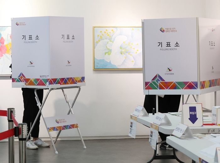 서울 '젊은 보수', 대구 앞질렀다... 서울 20대 남성 국힘 지지율 75.3%, 전체 연령·성별 중 최고치