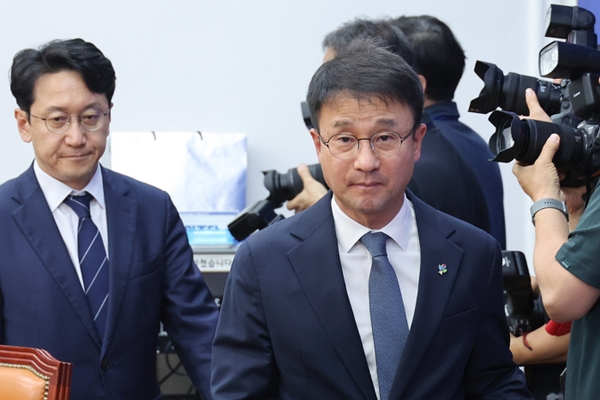 origin_한병도원내대표긴급기자간담회참석.jpg
