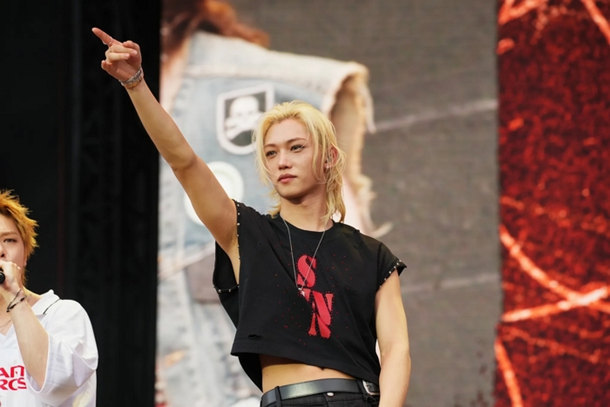felix-stray-kids-performs-onstage-130129180.jpg
