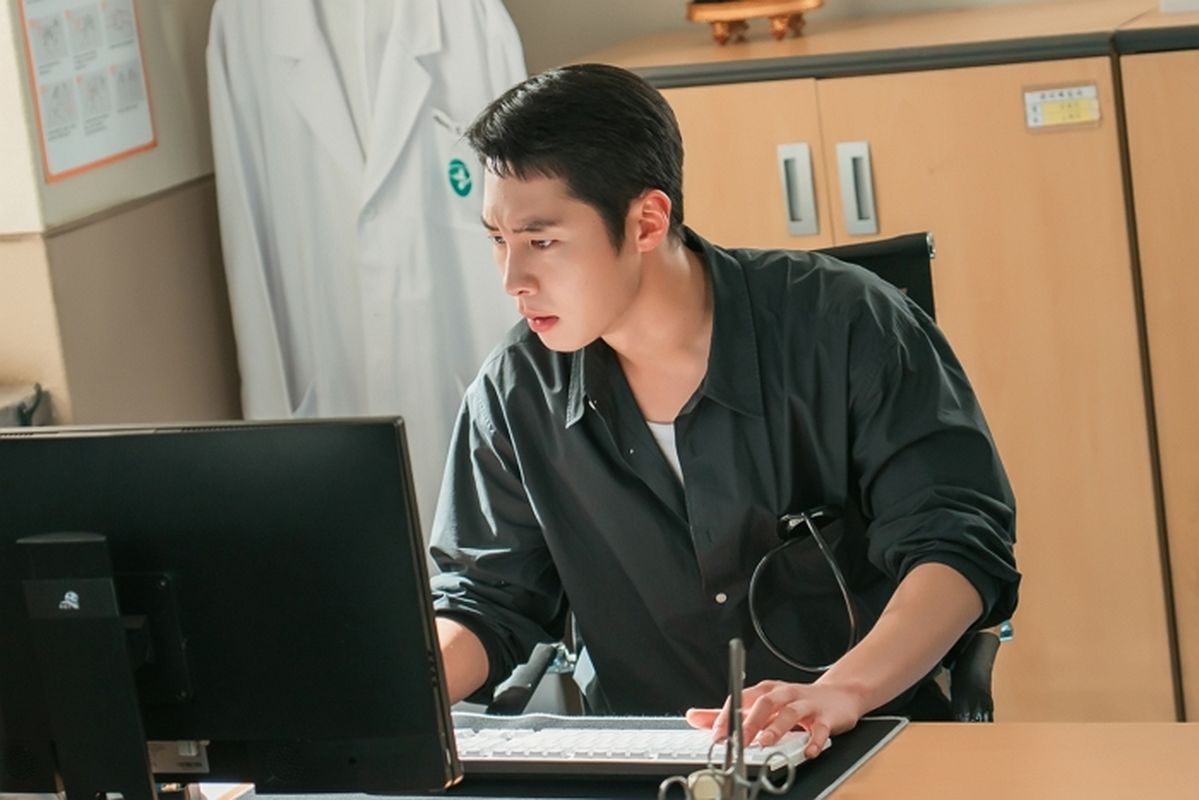 이재욱·신예은 ‘닥터 섬보이’, 시청률 상승세... ENA 역대 최고 오프닝 기록