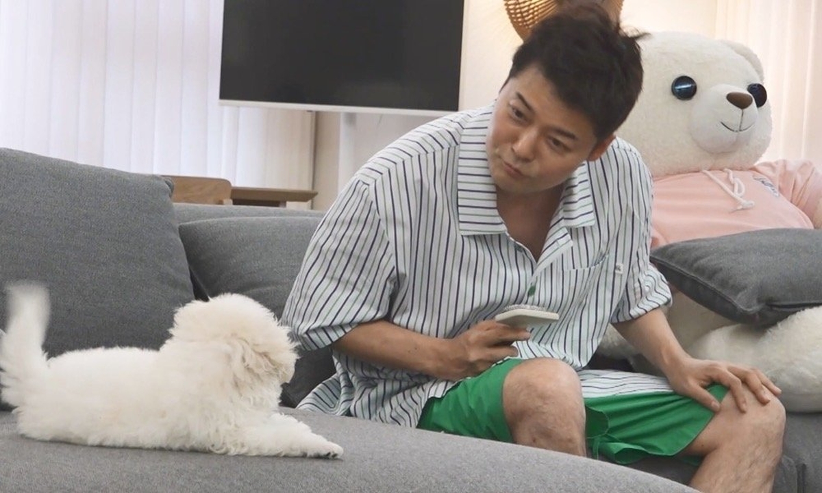 “기안84가 도왔다” 전현무, 70일 된 번식장 구조견 입양한 훈훈한 근황
