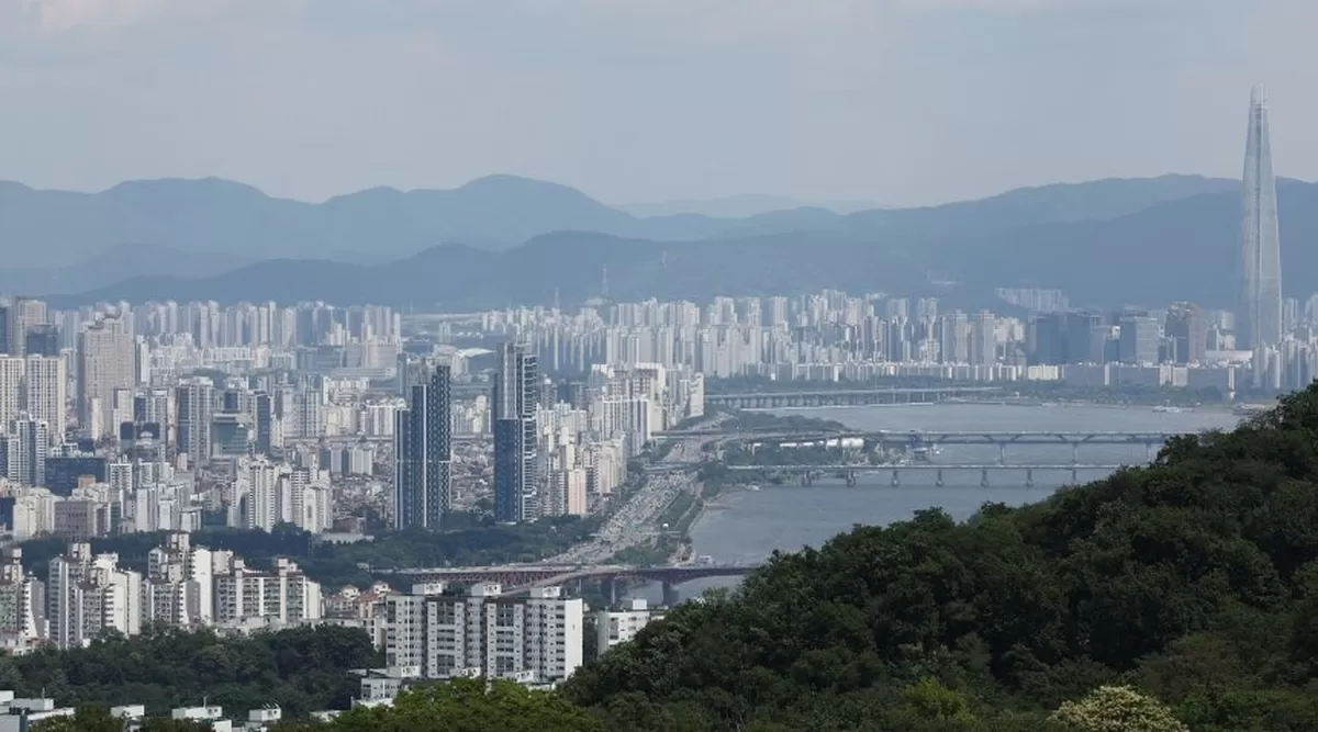 서울 남산에서 바라본 서울 시내 아파트 모습. /뉴스1