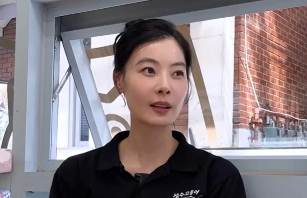 배우 윤소이가 생선구이 식당 사장이 됐다. [사진출처 = 영상캡처]
