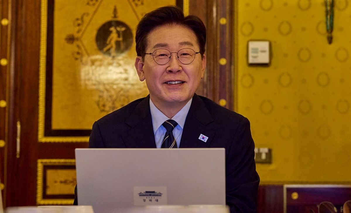 李대통령, ‘투표용지 부족’ 선관위 질타... 부정선거론엔 “반사회적 행태, 법적 책임 물을 것”