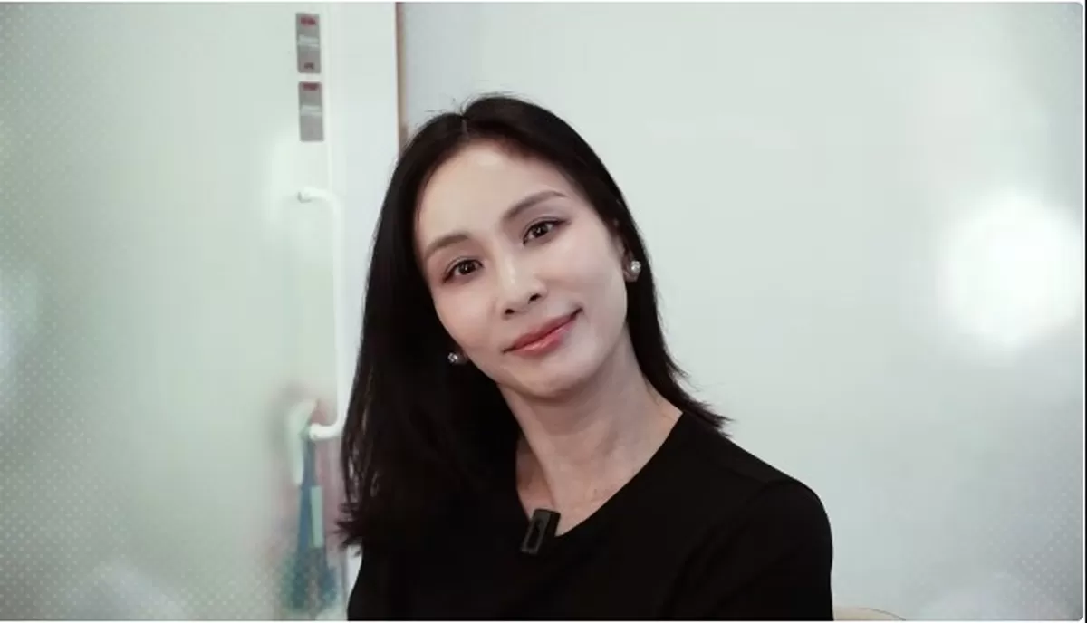 배우 고소영이 데뷔 이래 고수해온 긴 머리를 과감히 자르고 중단발로 파격 변신했다. 사진=고소영 유튜브 채널