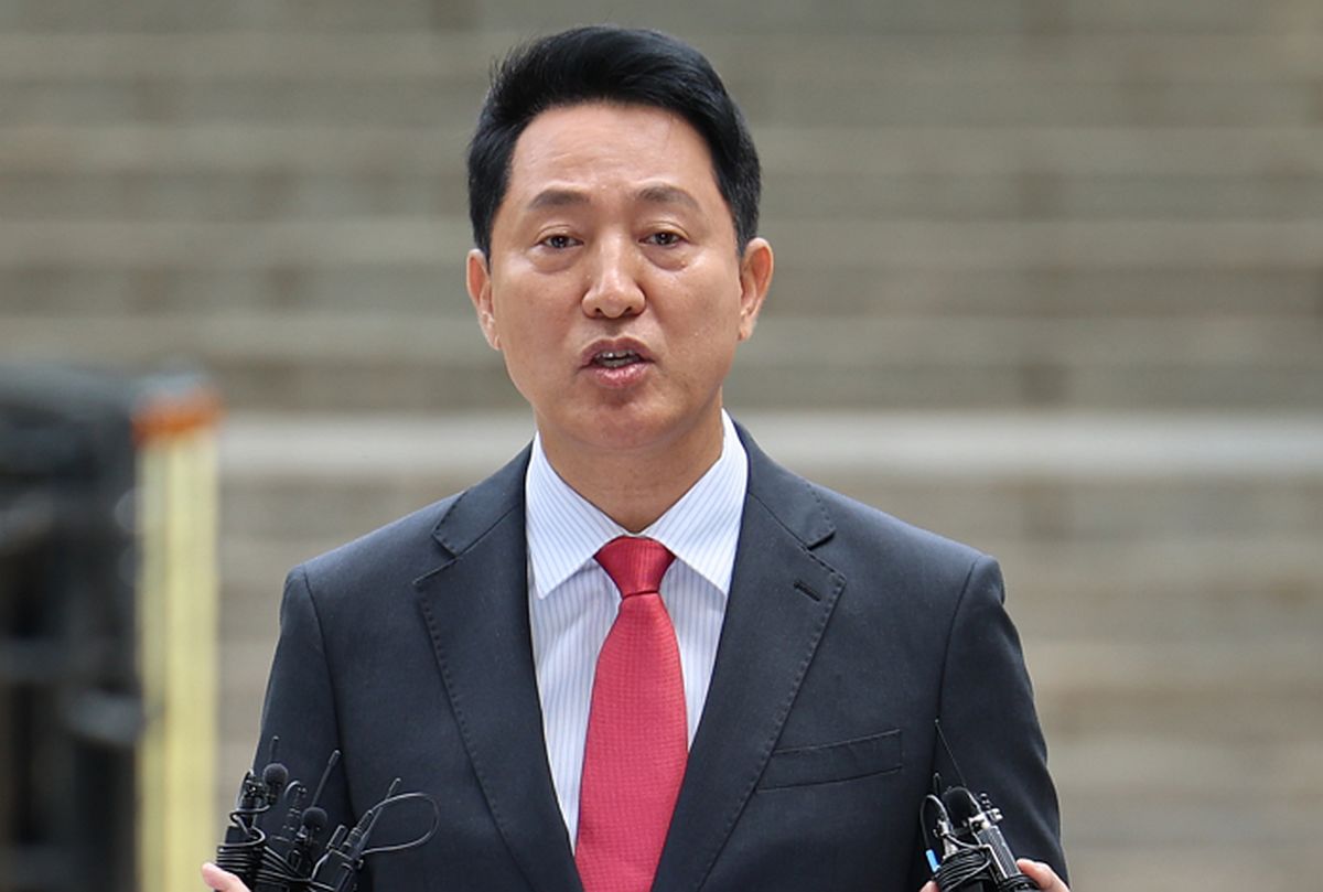 [속보] 특검, '여론조사비 대납 의혹' 오세훈에 징역 1년 6개월 구형