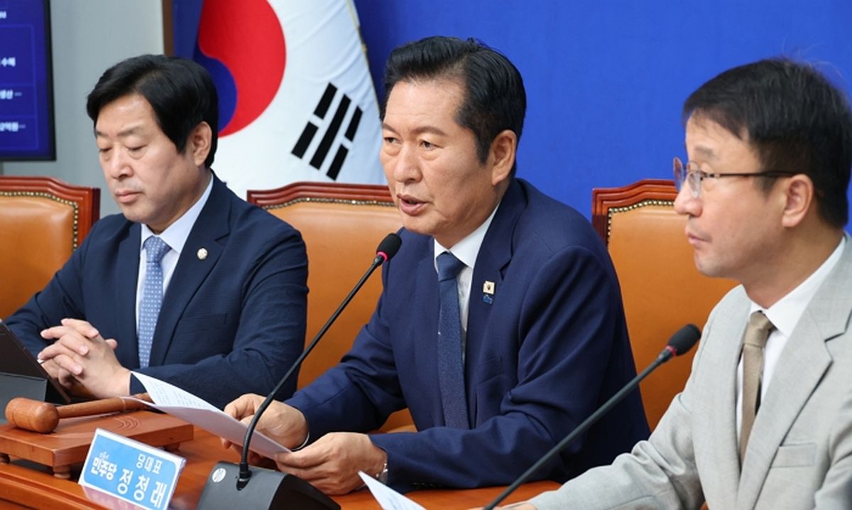 정청래 “검찰 보완수사권 전면 폐지 당연... 아직 미련 있다면 꿈 깨라”