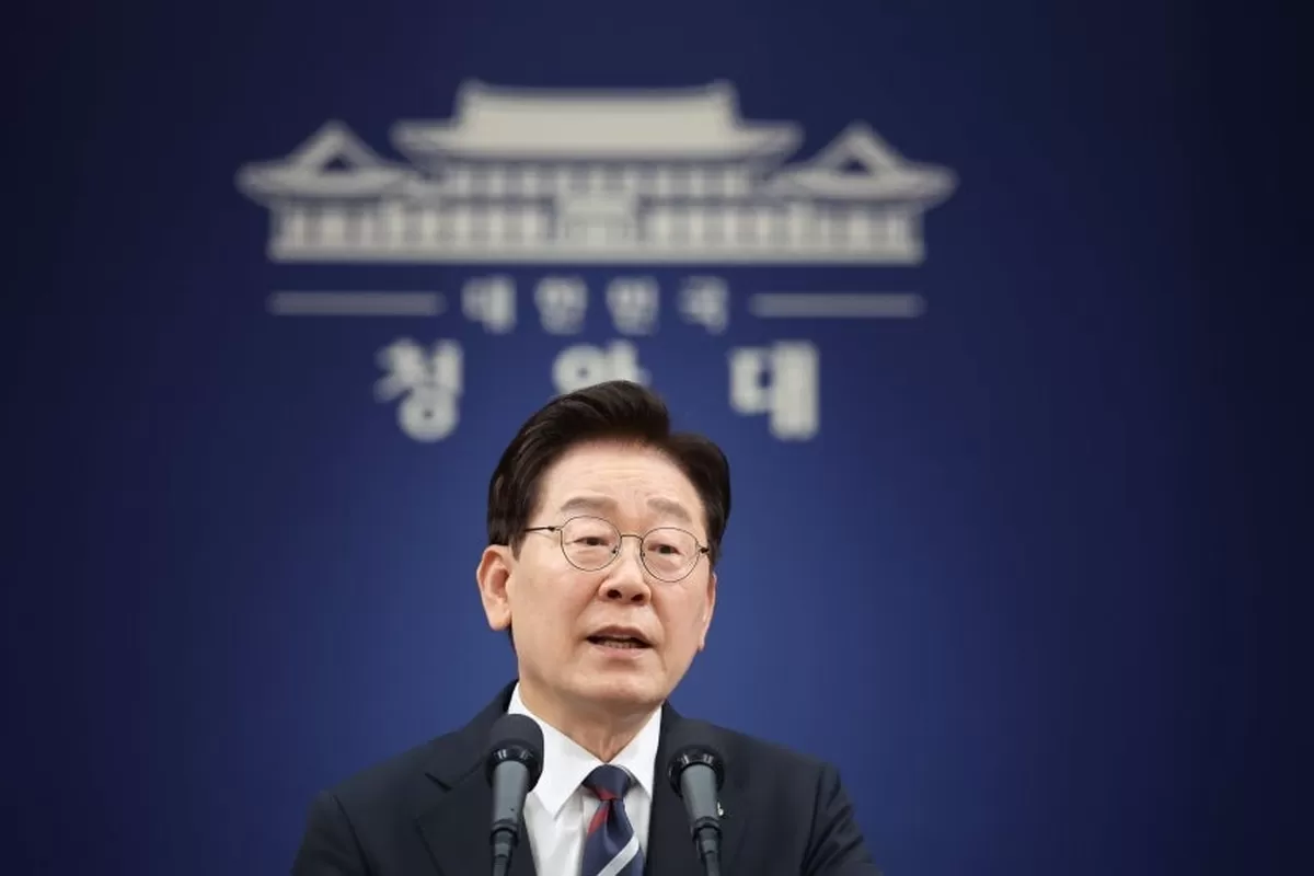 李대통령 “선관위, 원포인트 개헌이라도 해야하지 않을까”