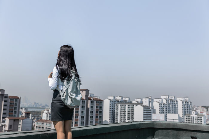 시흥 빌라 옥상서 여중생 추락...“옆 건물로 뛰어넘다 사고”