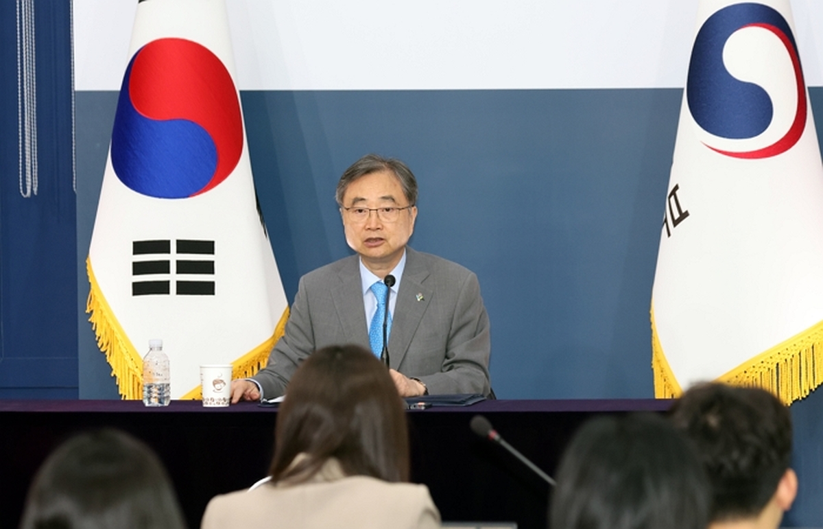 origin_기자간담회갖는조현장관.jpg