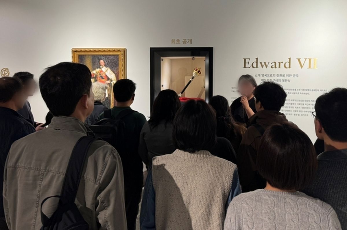 울산 장생포 찾은 영국 왕실 유물... 이랜드뮤지엄 ‘퀸즈 컬렉션’ 관람객 5만 돌파