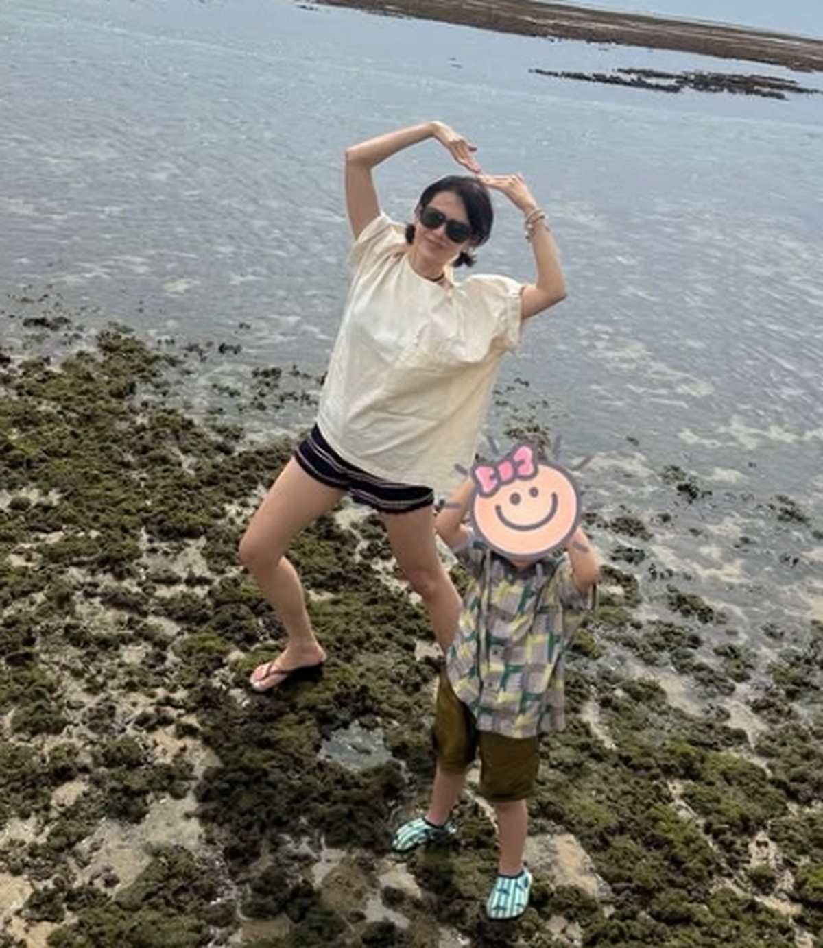 손1.jpg
