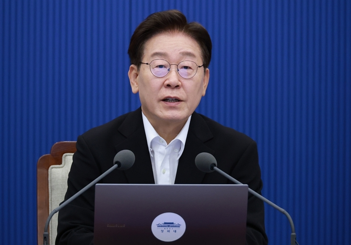 origin_수석보좌관회의발언하는이재명대통령.jpg