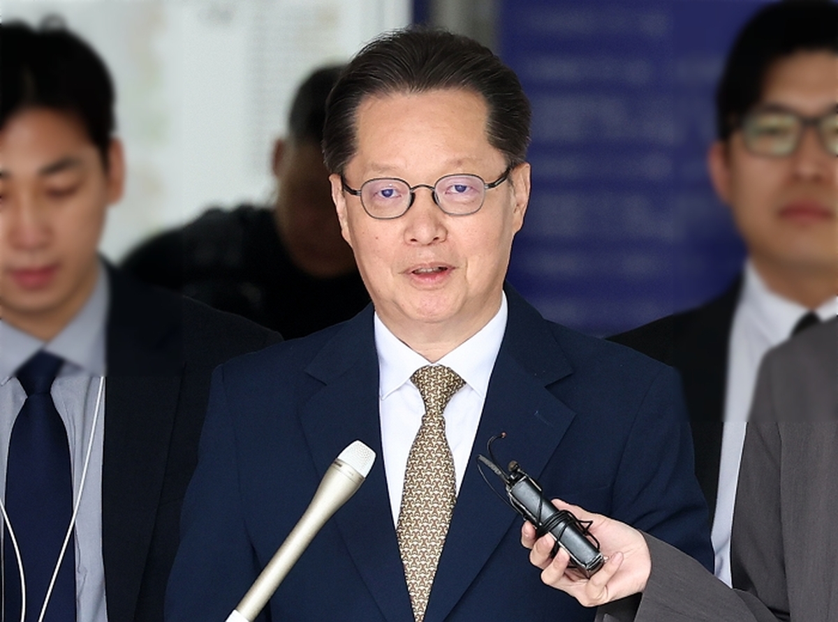 origin_법원나서는내란선전혐의이은우전KTV원장.jpg