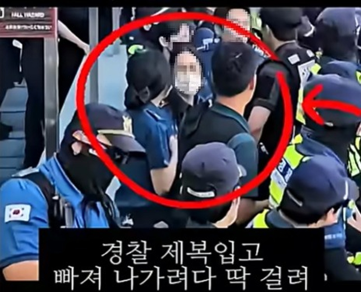 origin_경찰복입은女선관위조회수227만…가짜뉴스장사한유튜버검거.jpg