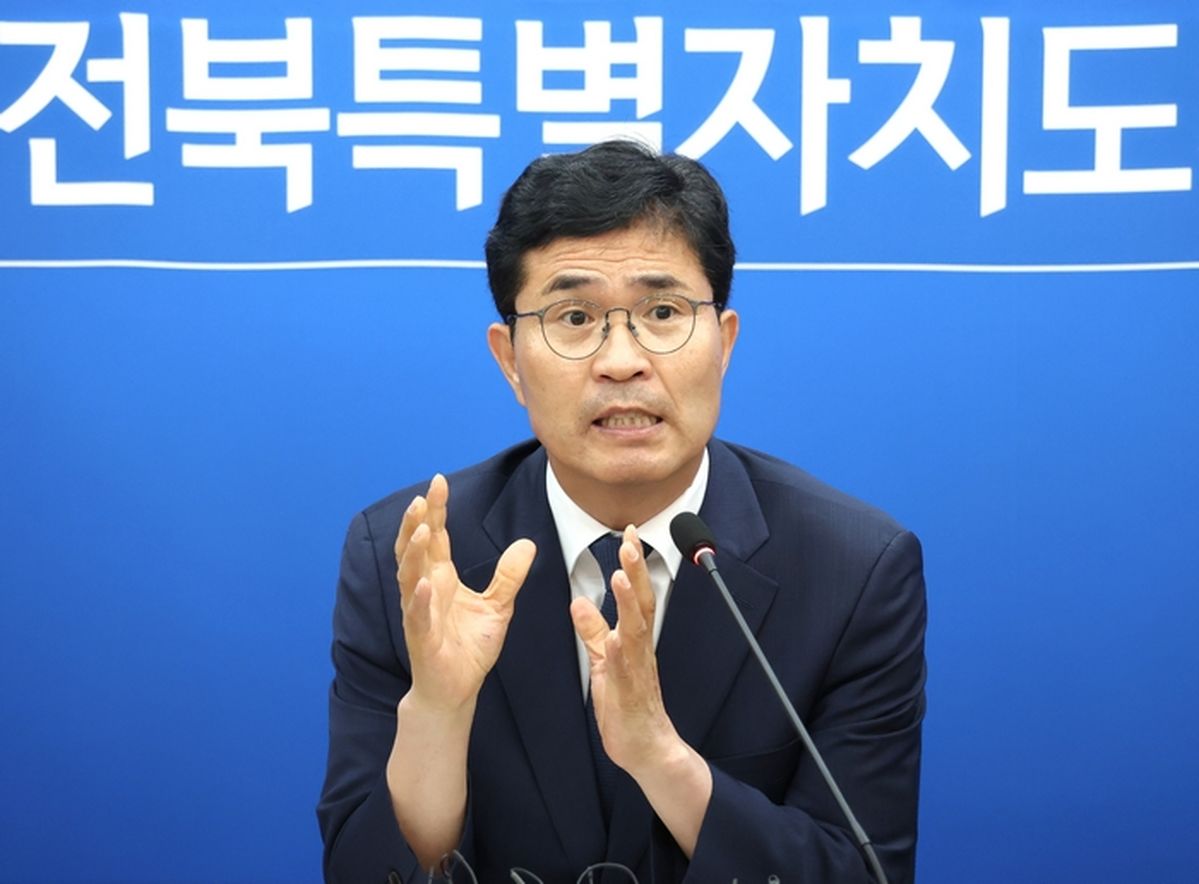 이원택 전북지사 당선인, 젠슨 황에게 '삼겹살 회동' 제안... 새만금 투자 논의