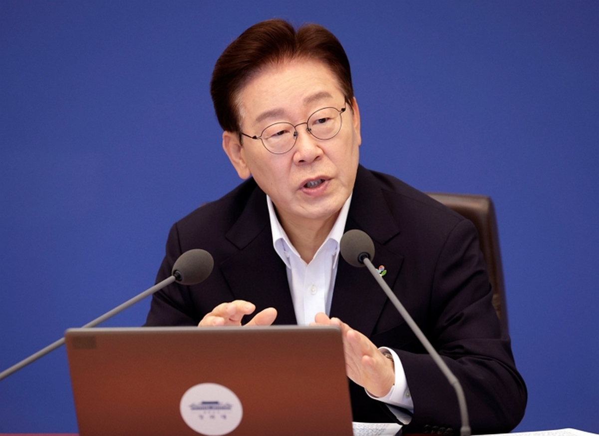 李대통령 “수십조 잠자는 포인트, 지역화폐 전환 추진하자”