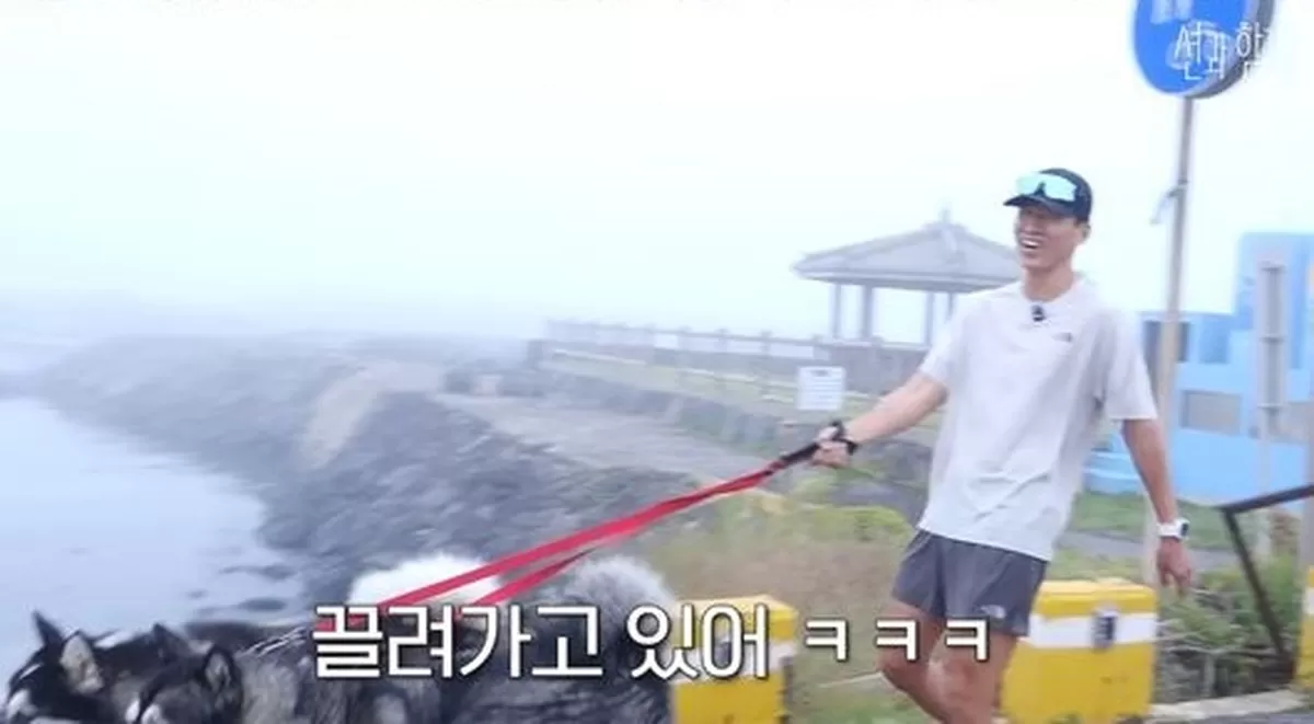 션, 250km 뛴다는 말라뮤트 10마리와 산책 대결... “위기 있었지만 버텨냈다”