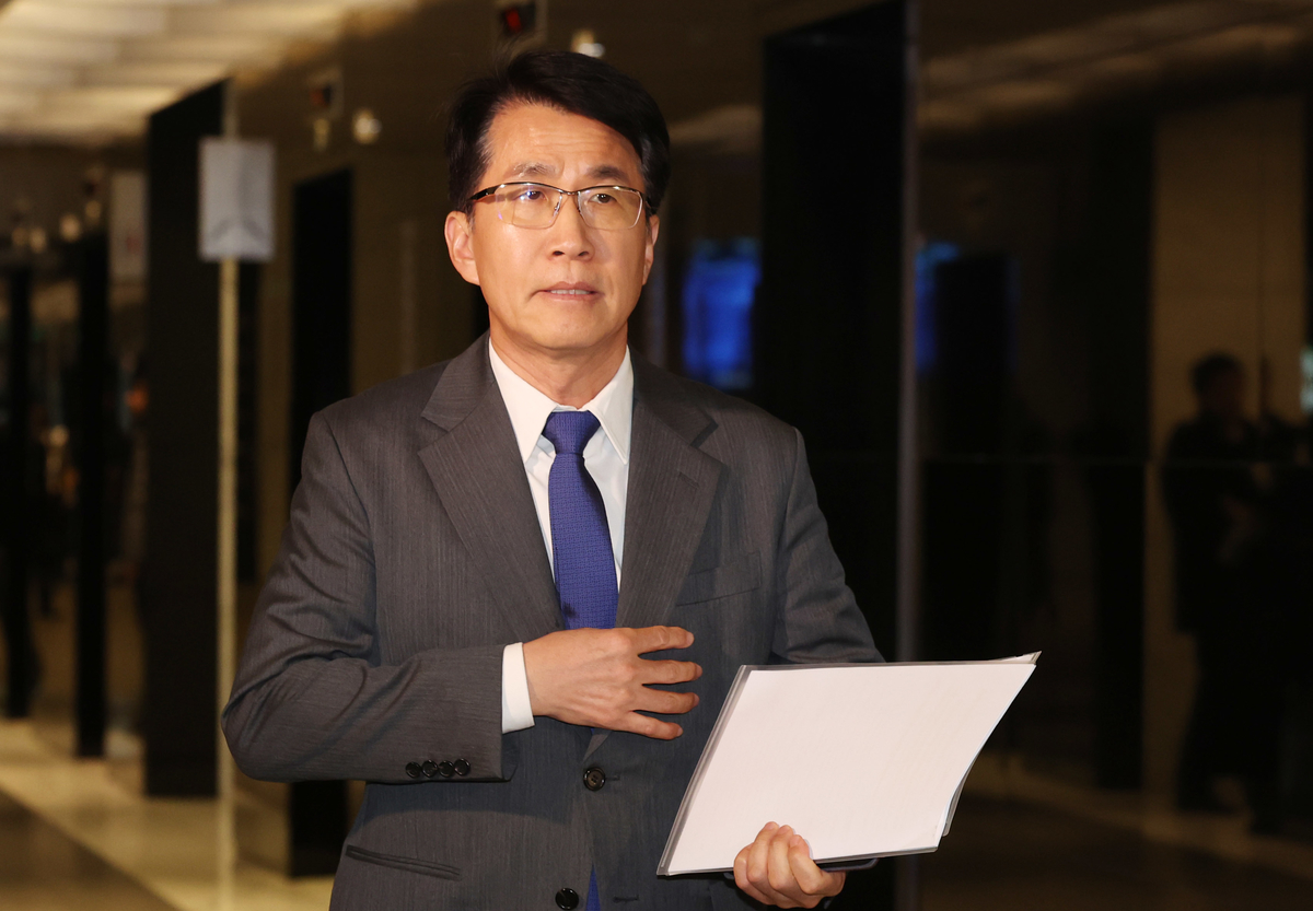 origin_김동욱현대차부사장靑10대그룹사장단간담회참석.jpg