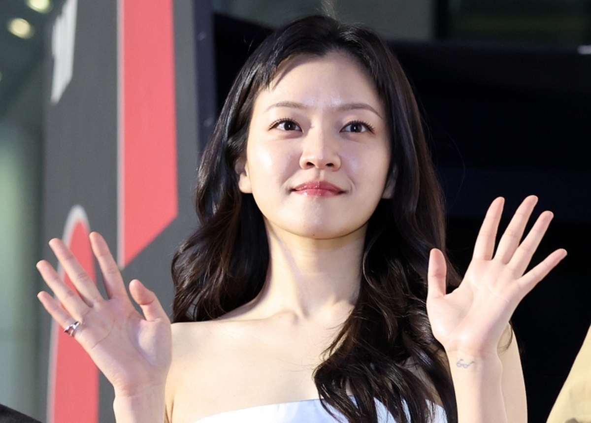 origin_고아성전주국제영화제왔어요.jpg
