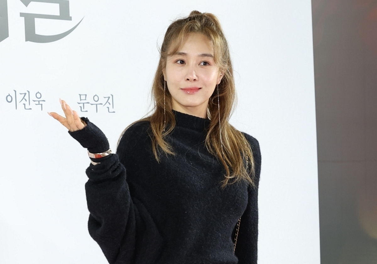 origin_옥주현영화관패션은검은드레스.jpg