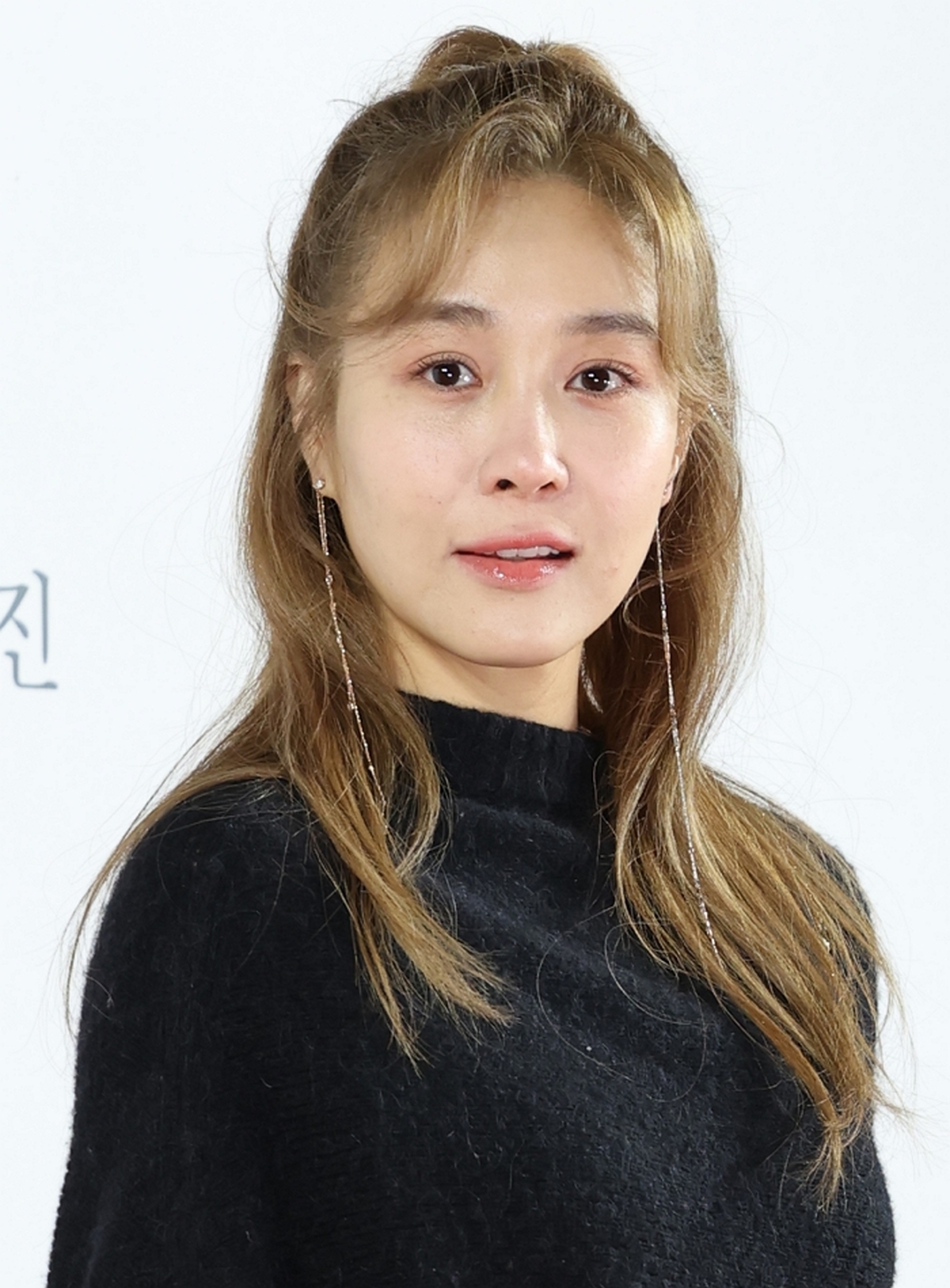 origin_옥주현검은수녀들VIP시사회참석.jpg