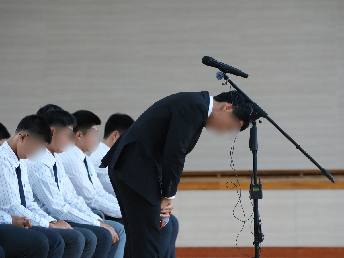 origin_고개숙인배재고교장.jpg