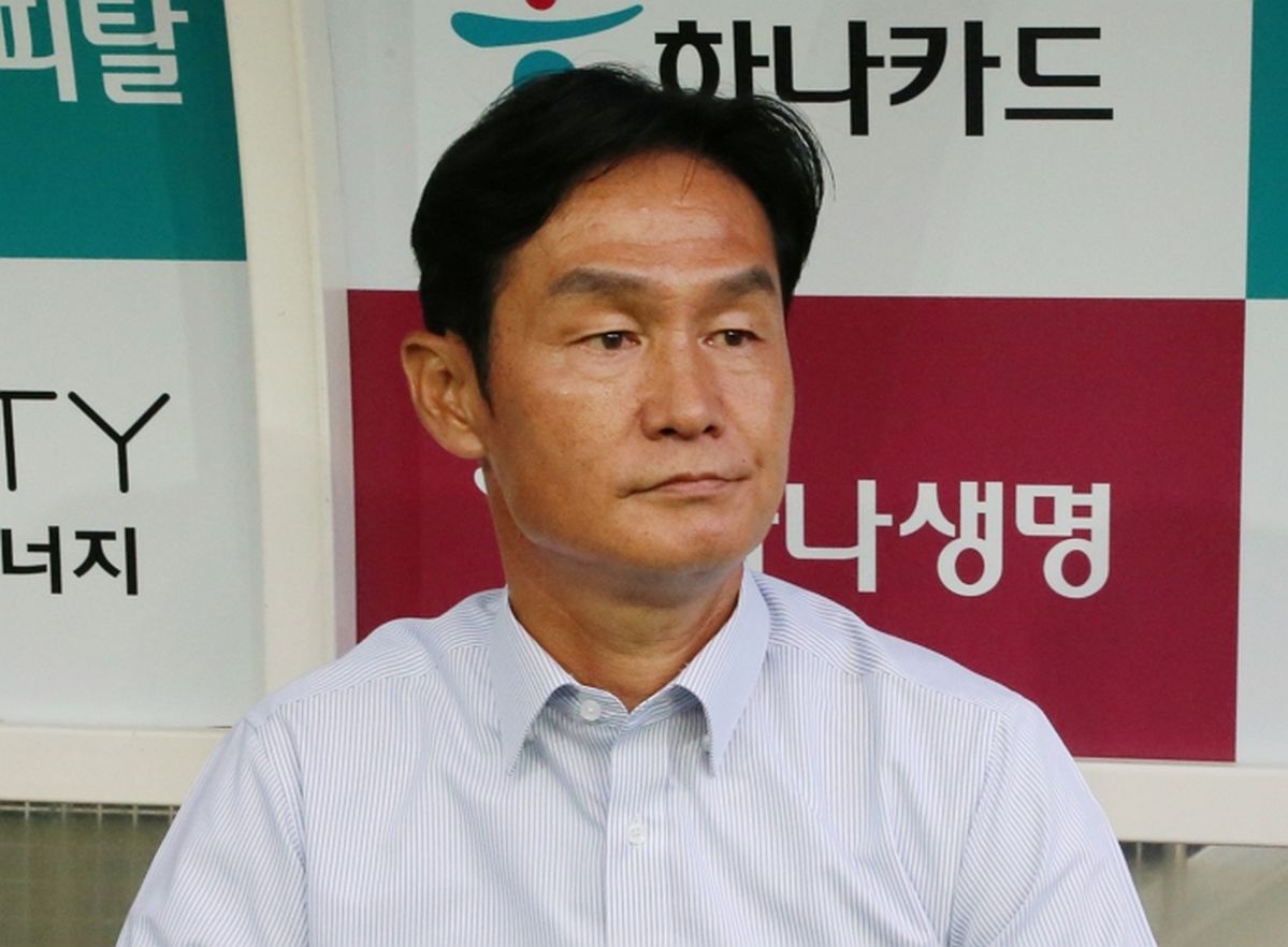 최용수 감독 “월드컵, 전 세계가 잔치하는데 우리는 초상집 됐다”