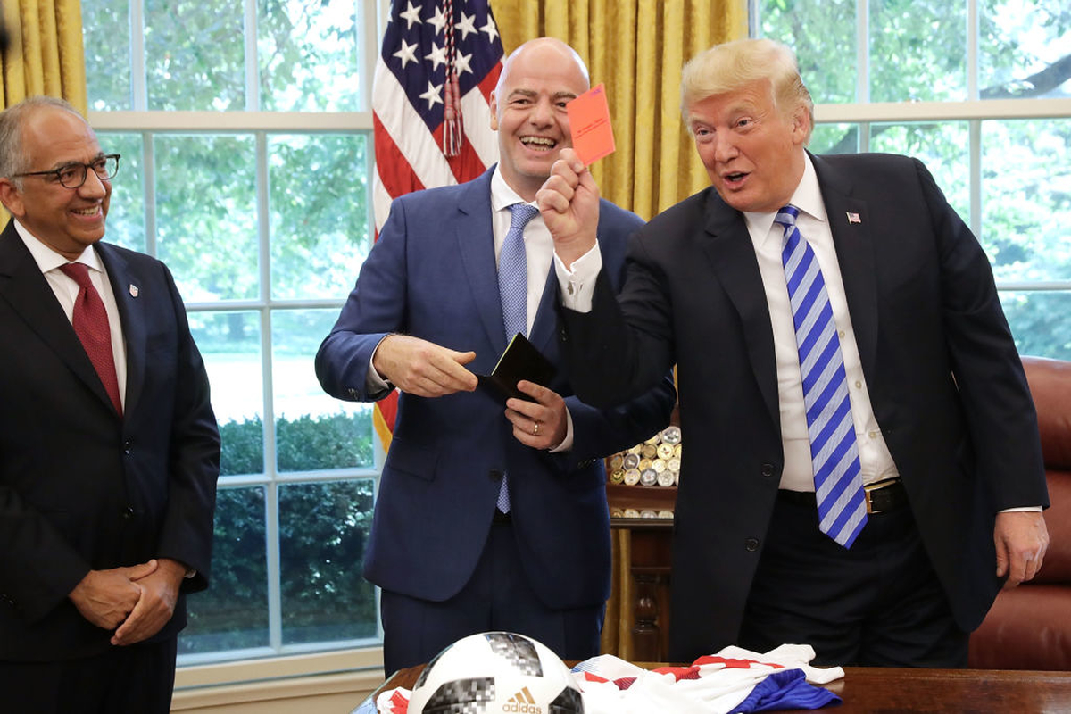‘트럼프 전화’ 해명 내놓은 FIFA 회장... 美, 결국 벨기에에 1-4 완패 탈락