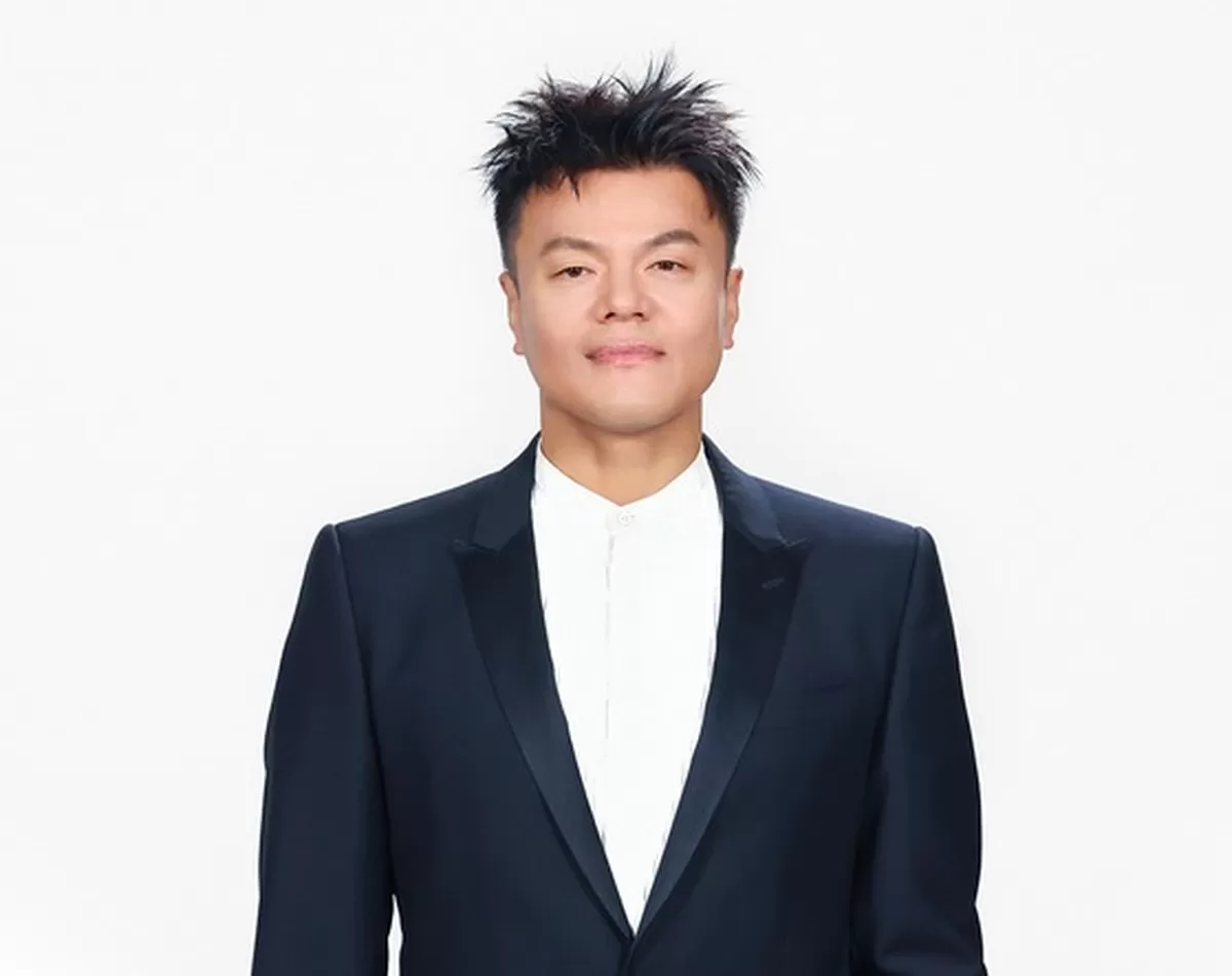 ‘리빙 레전드’ 박진영이 돌아온다... 신곡 공개→워터밤까지