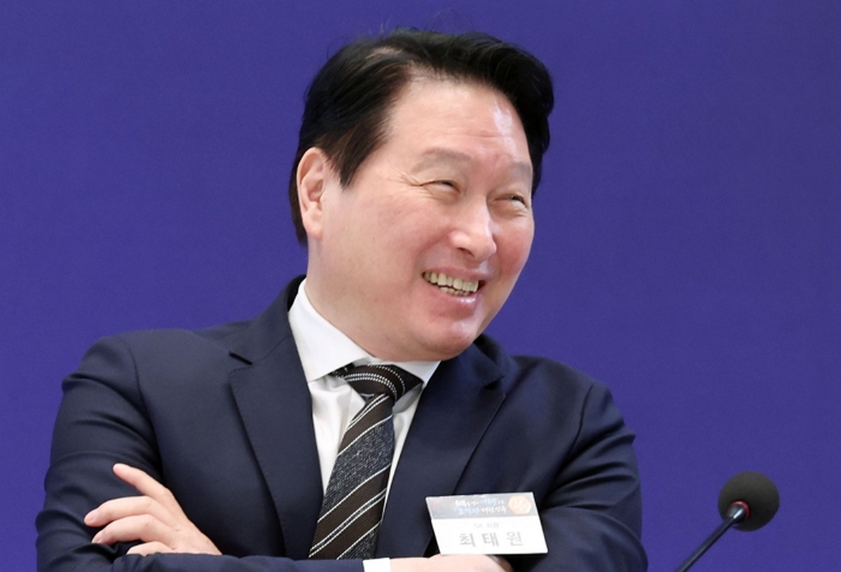 origin_대화하는배경훈부총리·최태원회장 (1).jpg