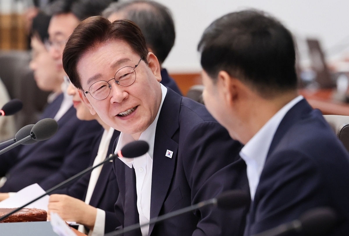 origin_구윤철부총리와대화하는이재명대통령.jpg