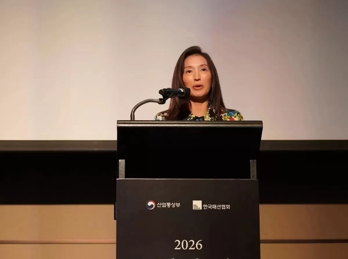 성래은 한국패션협회장이 22일 오전 그랜드 하얏트 서울에서 열린 2026 글로벌 패션 포럼에서 개회사를 하고 있다.(한국패션협회 제공)